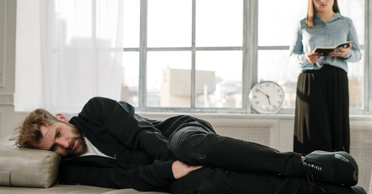 découvrez les clés de la psychologie de couple pour renforcer votre relation. apprenez à mieux comprendre vos émotions, à améliorer la communication et à résoudre les conflits pour construire une union équilibrée et épanouissante.