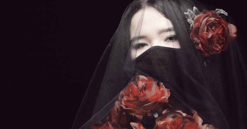 découvrez l'anxiété de la mort, un phénomène psychologique courant qui affecte de nombreuses personnes. explorez les causes, les symptômes et les stratégies pour surmonter cette peur afin de vivre une vie plus sereine et épanouissante.