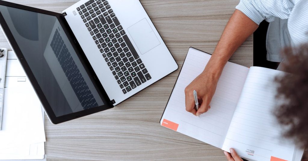 découvrez tout ce qu'il faut savoir pour réussir votre première rendez-vous. conseils, attentes et astuces pour une expérience positive et mémorable.