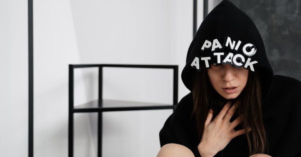 découvrez tout ce qu'il faut savoir sur les attaques de panique : symptômes, causes et conseils pour les surmonter. apprenez à mieux gérer l'anxiété et à retrouver votre sérénité.