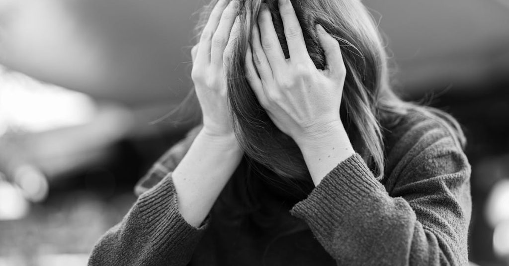 Le délire de relation chez les sensitifs : comprendre les enjeux psychologiques découvrez les divers problèmes psychologiques qui peuvent affecter le bien-être mental. explorez les causes, les symptômes et les traitements disponibles pour mieux comprendre et surmonter ces défis.