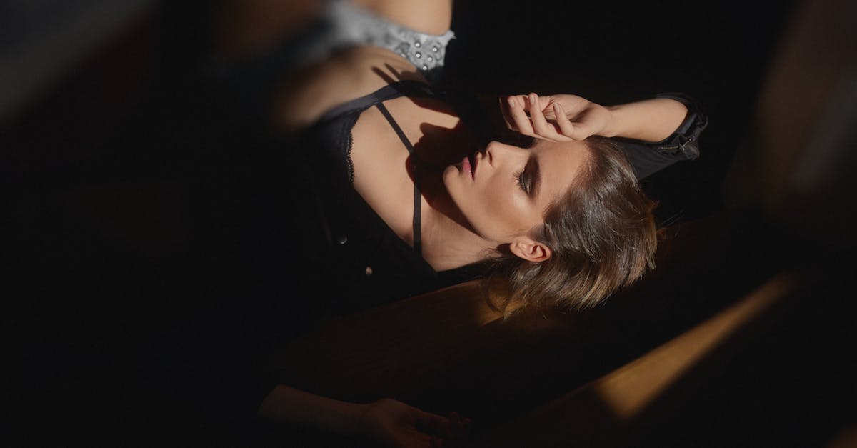 découvrez les diverses formes de déviances sexuelles, leur impact sur les relations humaines et les enjeux psychologiques qui les entourent. une exploration approfondie de la sexualité au-delà des normes traditionnelles.