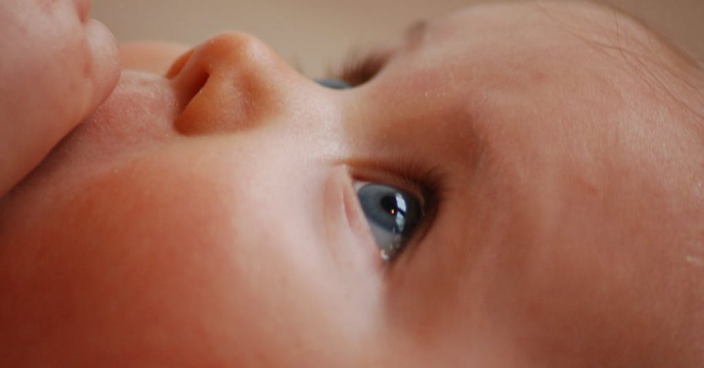 découvrez tout sur le baby blues, un état émotionnel fréquent après l'accouchement. apprenez à reconnaître ses symptômes, ses causes et des conseils pour mieux le gérer, afin de favoriser le bien-être des nouvelles mamans.
