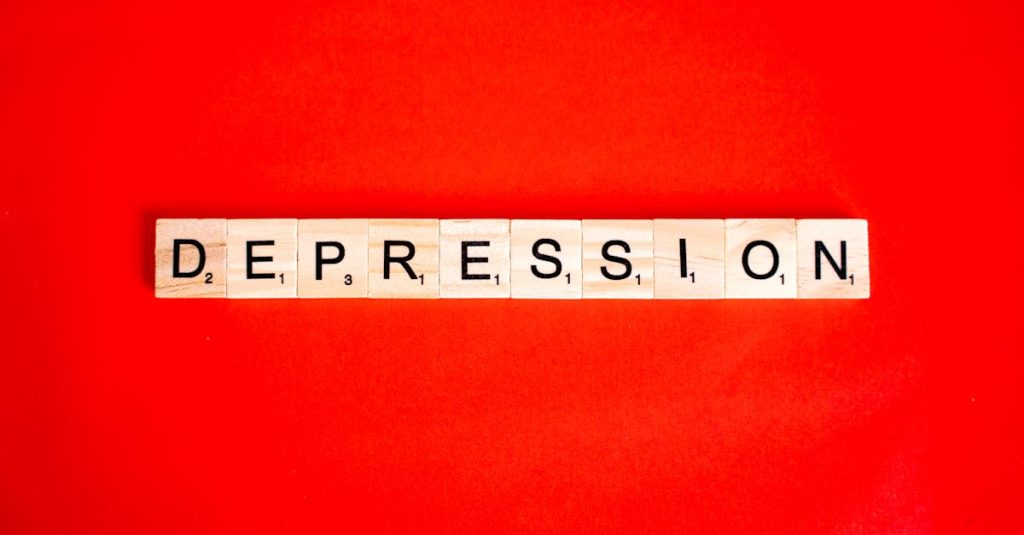 découvrez le trouble bipolaire, une condition mentale caractérisée par des variations extrêmes de l'humeur, allant de l'euphorie à la dépression. apprenez-en davantage sur ses symptômes, ses causes et les options de traitement disponibles pour mieux gérer cette maladie.