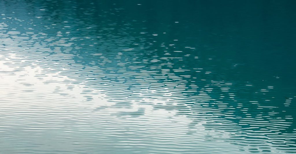 découvrez l'essence de la tranquillité avec 'calmness'. plongez dans un univers apaisant où la sérénité prend le pas sur le stress. explorez des techniques, des conseils et des pratiques pour cultiver la paix intérieure et vivre en harmonie avec vous-même et votre environnement.