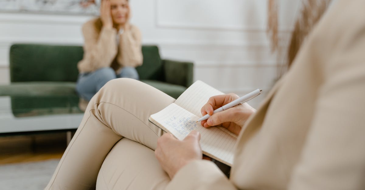 découvrez les causes, symptômes et traitements de la dépression clinique, un trouble mental complexe affectant la santé émotionnelle et physique. apprenez comment obtenir de l'aide et améliorer votre bien-être.