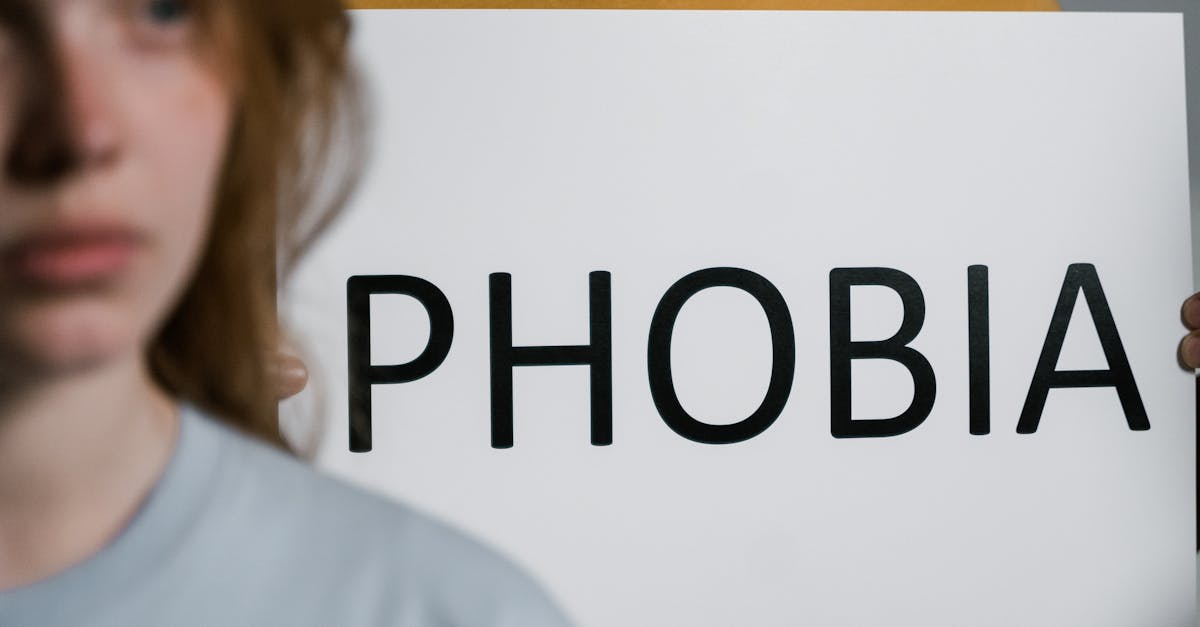 découvrez la thérapie cognitivo-comportementale, une approche efficace pour surmonter les troubles émotionnels et améliorer votre bien-être. apprenez à changer vos pensées et comportements pour une vie plus équilibrée et sereine.