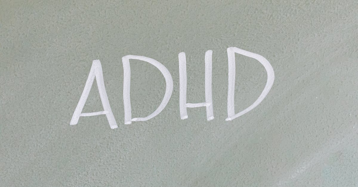 découvrez la thérapie cognitivo-comportementale, une approche efficace pour traiter l'anxiété, la dépression et d'autres troubles psychologiques. apprenez à maîtriser vos pensées et comportements pour améliorer votre bien-être mental et retrouver un équilibre dans votre vie.