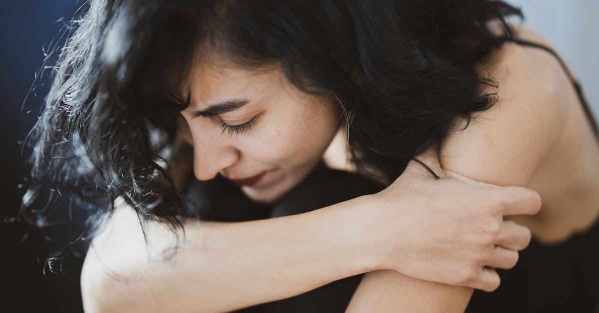 découvrez des informations essentielles sur la dépression : causes, symptômes, traitements et conseils pour surmonter cette maladie. apprenez à reconnaître les signes de la dépression et explorez des stratégies pour retrouver le bien-être mental.