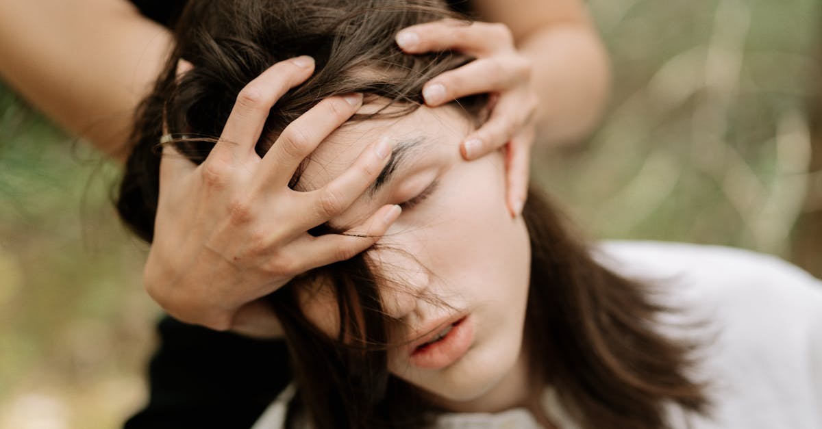 découvrez l'hypnose, une technique puissante qui vous aide à surmonter vos blocages, à gérer le stress et à améliorer votre bien-être. explorez les bienfaits de cette méthode alternative pour transformer votre vie.