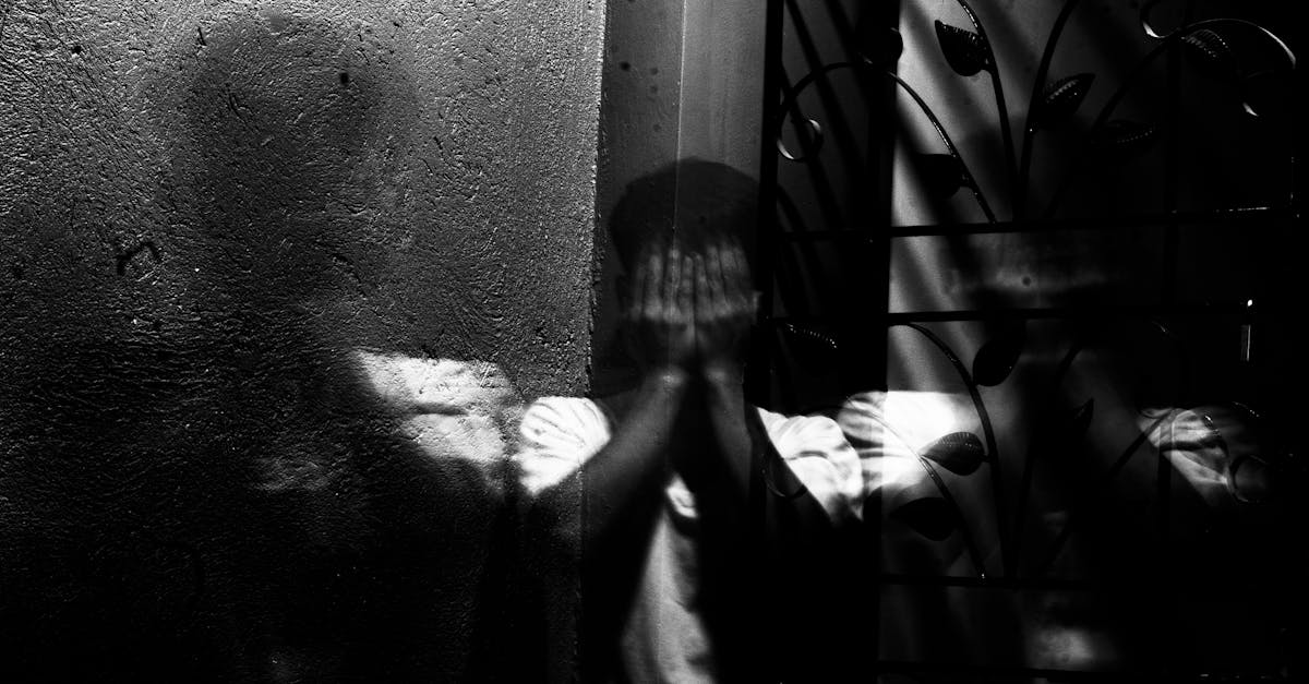 découvrez l'univers fascinant des tests psychologiques : outils d'évaluation qui permettent d'explorer la personnalité, les aptitudes et les comportements. apprenez comment ils sont utilisés dans divers domaines, de la psychologie clinique à l'orientation professionnelle.