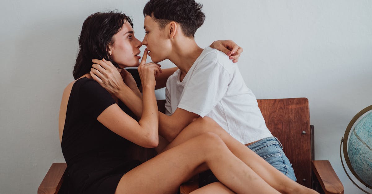découvrez les subtilités des relations sensibles, où émotions et communication s'entrelacent. apprenez à naviguer dans la complexité des liens affectifs et à renforcer vos connexions avec ceux qui vous entourent.