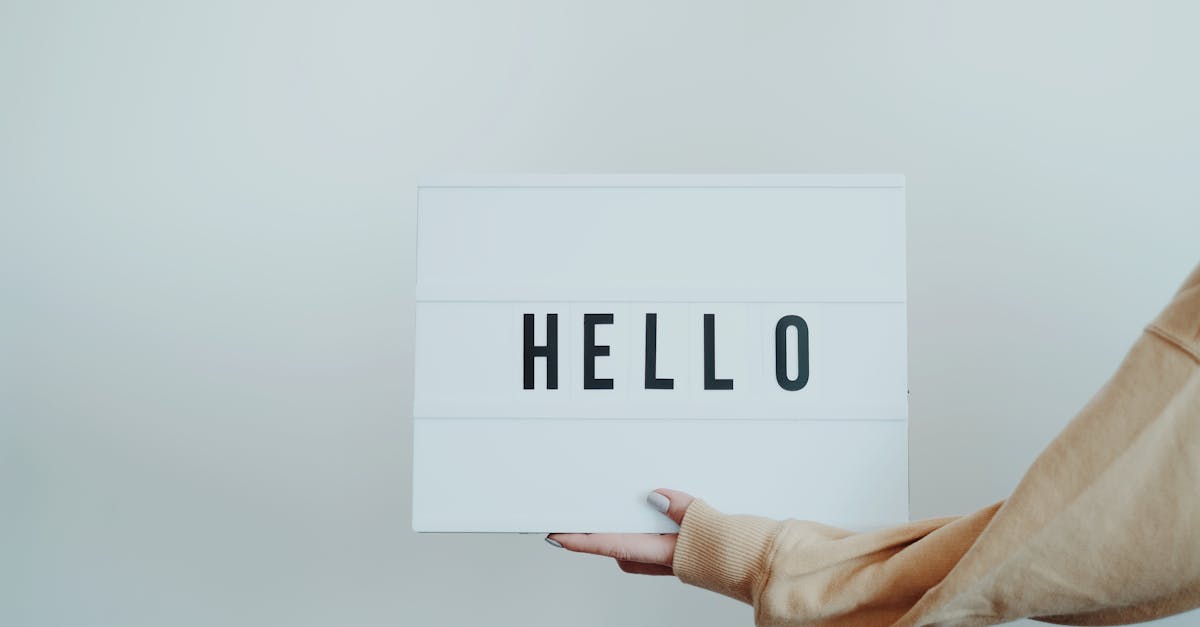 découvrez notre guide complet sur les troubles de la parole, comprenant leurs causes, symptômes et traitements. apprenez comment aider les personnes vivant avec un handicap de la parole à surmonter les défis quotidiens et à améliorer leur communication.