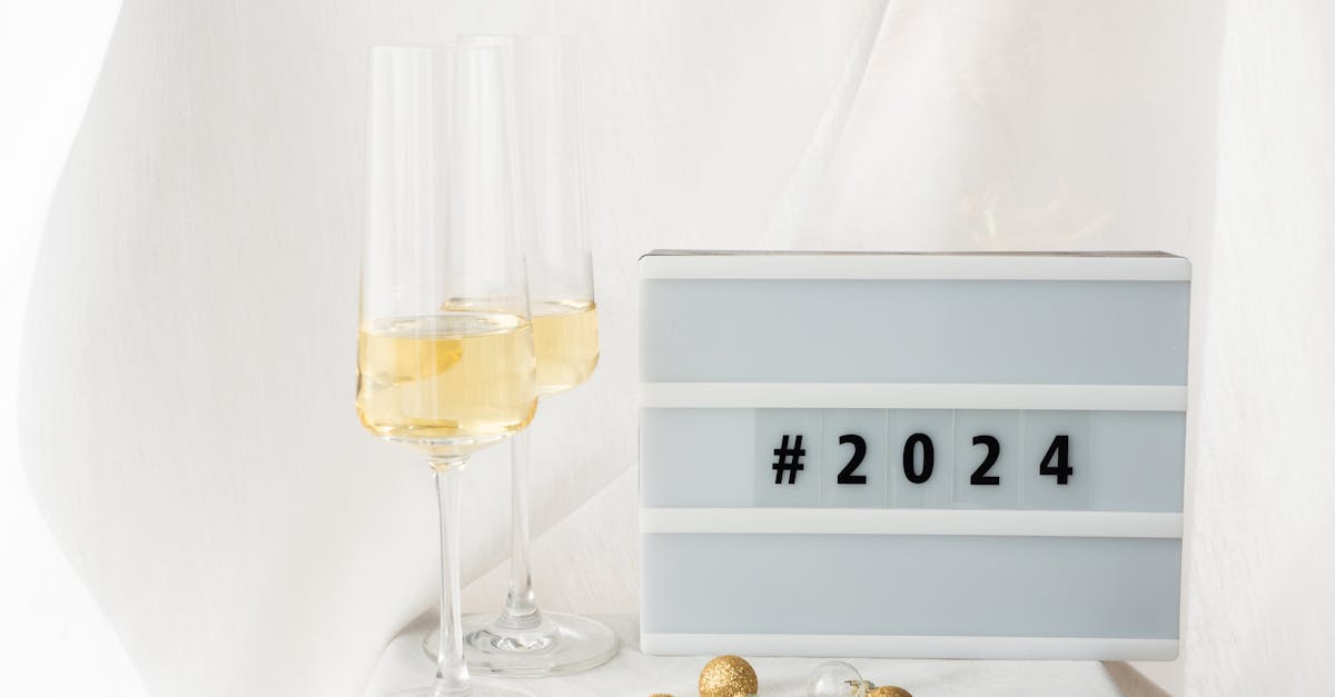 découvrez nos conseils et astuces pour bien préparer la fin d'année, avec des idées de célébration, de bilans et de résolutions pour 2024. faites de chaque fin d'année un moment inoubliable !