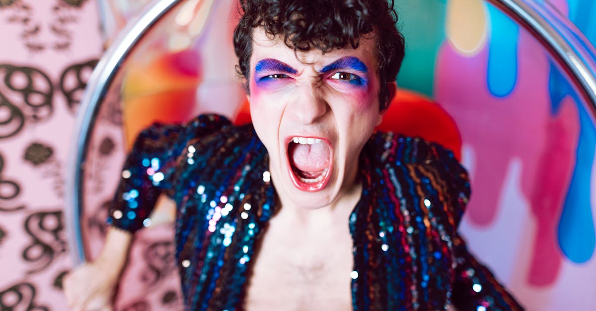 découvrez comment développer votre confiance en soi avec des conseils pratiques, des techniques éprouvées et des astuces pour renforcer votre estime personnelle et atteindre vos objectifs.