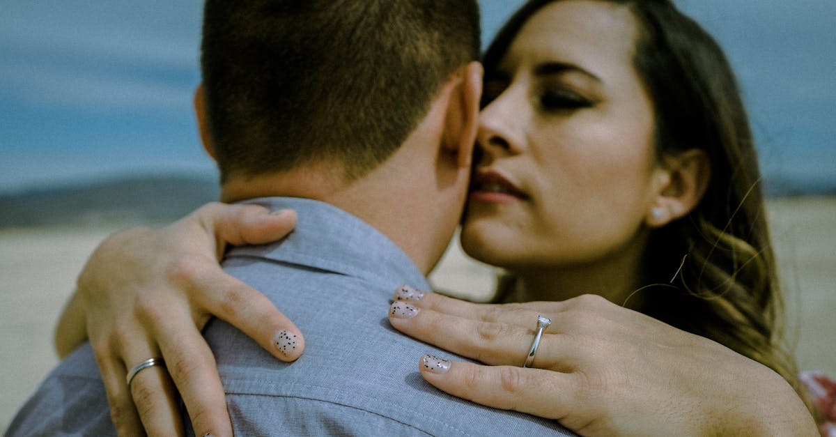 découvrez les différents styles d'attachement et leur impact sur vos relations interpersonnelles. apprenez comment ces styles se forment et influencent votre comportement amoureux et amical.