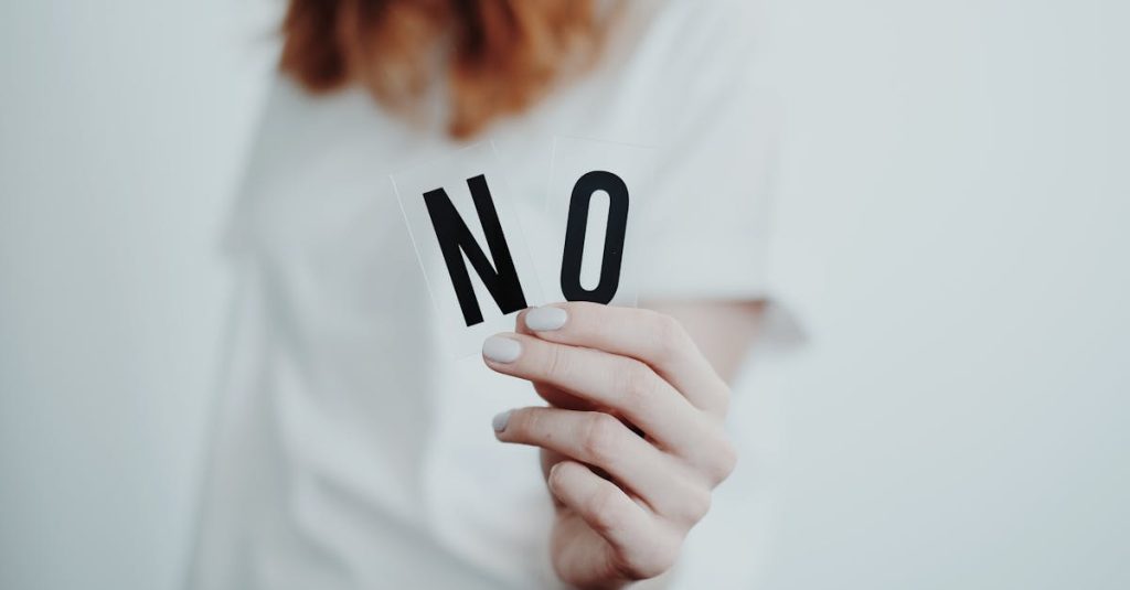 découvrez le comportement évitant et ses impacts sur les relations et le bien-être. apprenez à reconnaître les signes de l'évitement et explorez des stratégies pour surmonter ces difficultés et améliorer votre quotidien.