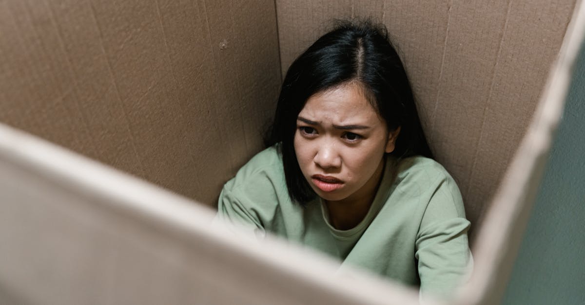 découvrez tout sur la claustrophobie, cette peur irrationnelle des espaces clos. apprenez à identifier ses symptômes, ses causes et les solutions pour la surmonter. informez-vous et reprenez le contrôle de votre vie.