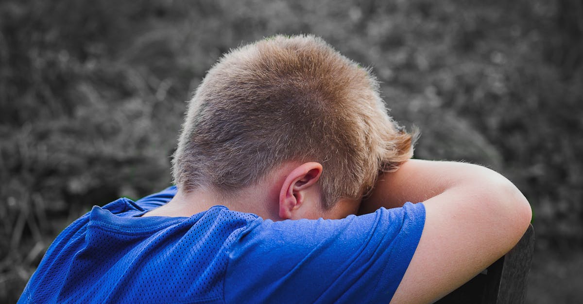 découvrez les causes, symptômes et traitements de la dépression. apprenez à reconnaître les signaux et à trouver du soutien pour surmonter cette maladie mentale. trouvez des conseils et des ressources pour améliorer votre bien-être émotionnel.