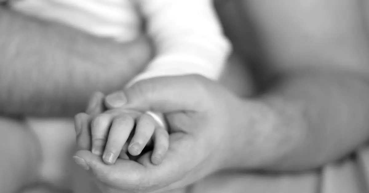 découvrez ce qu'est la dépendance émotionnelle, ses signes, ses causes et ses impacts sur les relations. apprenez comment reconnaître et surmonter cette problématique pour favoriser des liens sains et équilibrés.