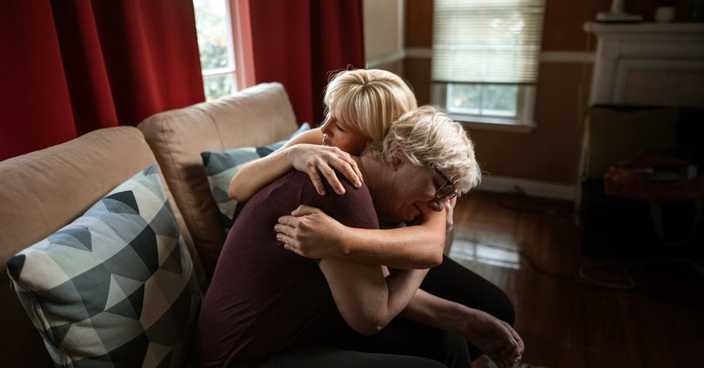 découvrez les traits, comportements et impacts d'une personnalité narcissique. apprenez à identifier un narcissiste dans votre entourage et explorez des stratégies pour gérer ces relations complexes. notre guide complet vous aide à comprendre les dynamiques du narcissisme.