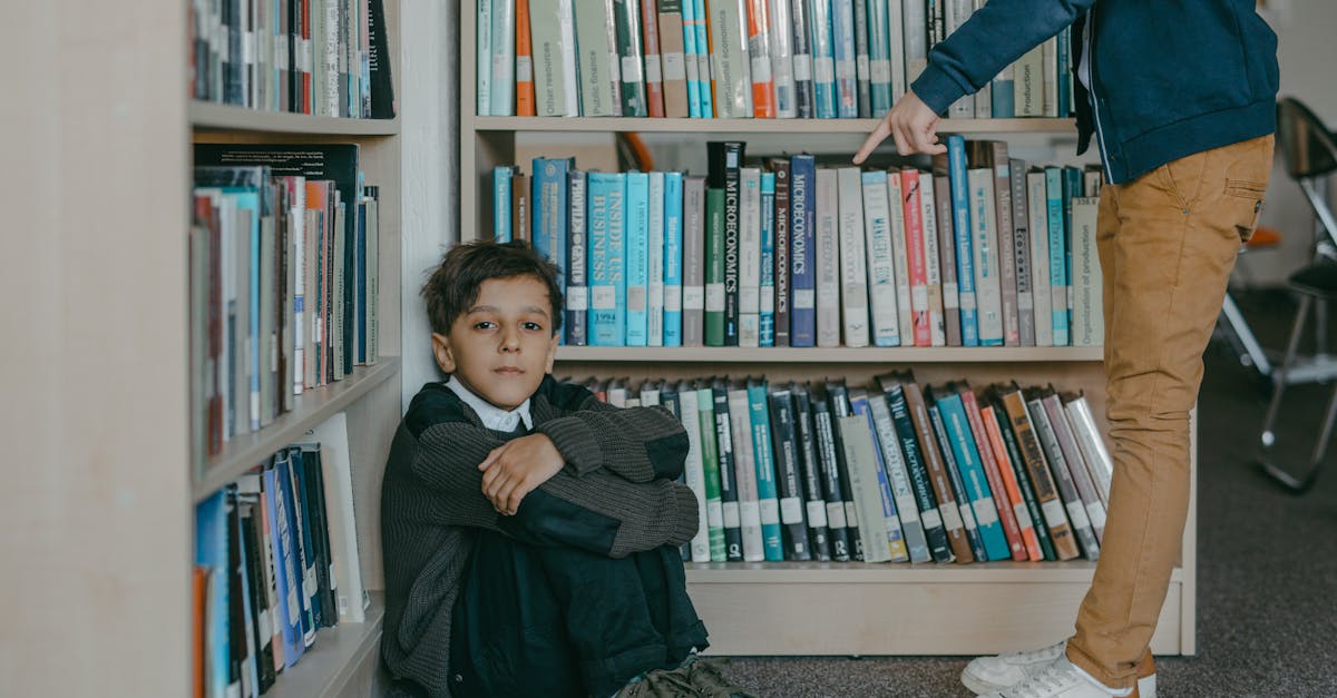 découvrez les mécanismes de l'abus narcissique, ses impacts sur la victime et les moyens de s'en libérer. apprenez à identifier les signes d'une relation toxique et à restaurer votre estime de soi.