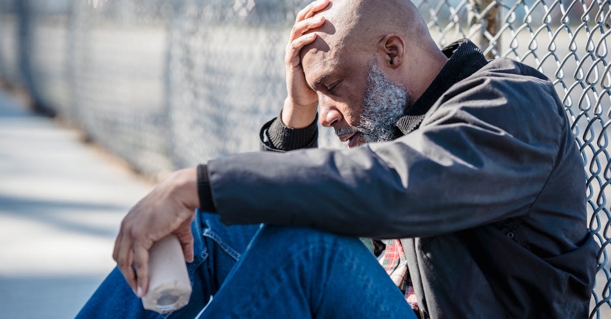 découvrez les causes, symptômes et solutions pour lutter contre la dépression saisonnière. apprenez comment les changements de saison peuvent impacter votre humeur et trouvez des conseils pratiques pour améliorer votre bien-être mental tout au long de l'année.