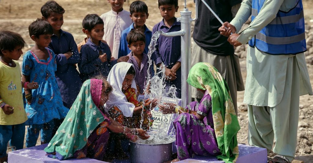 Comprendre la dépression souriante : 15 signes à reconnaître et des solutions à envisager découvrez la 'depression souriante', un état où les personnes cachent leur souffrance derrière un sourire. apprenez à reconnaître les signes, à comprendre les causes et à trouver des solutions pour aider ceux qui en souffrent.