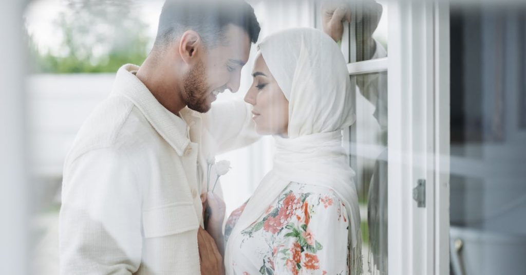 découvrez comment évaluer la compatibilité amoureuse entre deux personnes grâce à des conseils pratiques et des outils d'analyse. explorez les signes astrologiques, les traits de personnalité et les dynamiques relationnelles pour mieux comprendre vos liens affectifs.