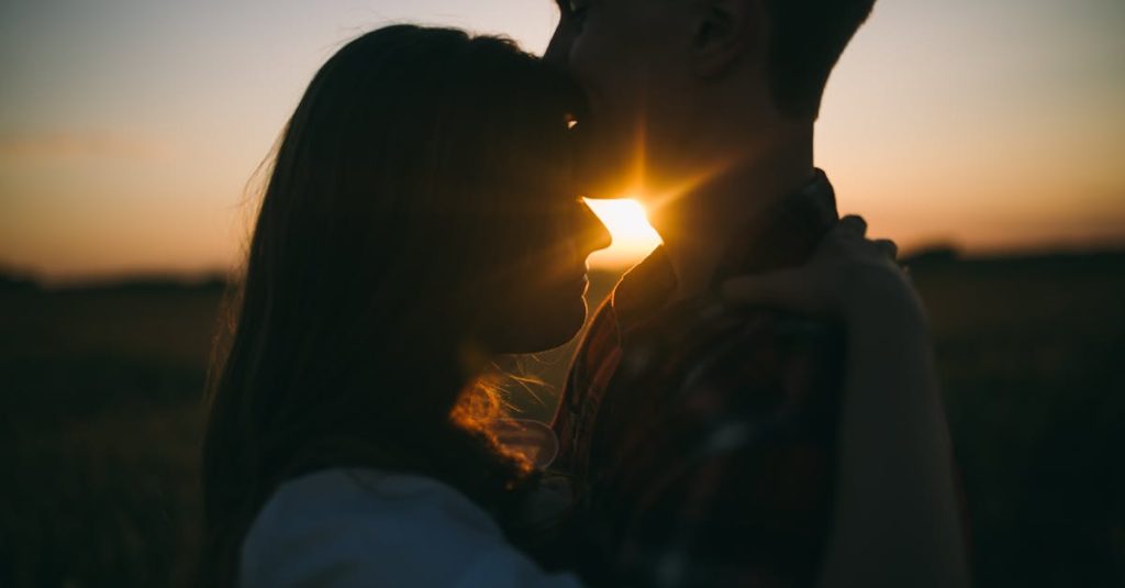 Explorer les diverses formes d’attachement dans les relations humaines découvrez la signification d'attachment, son importance dans les relations humaines, et comment il influence notre bien-être émotionnel au quotidien.