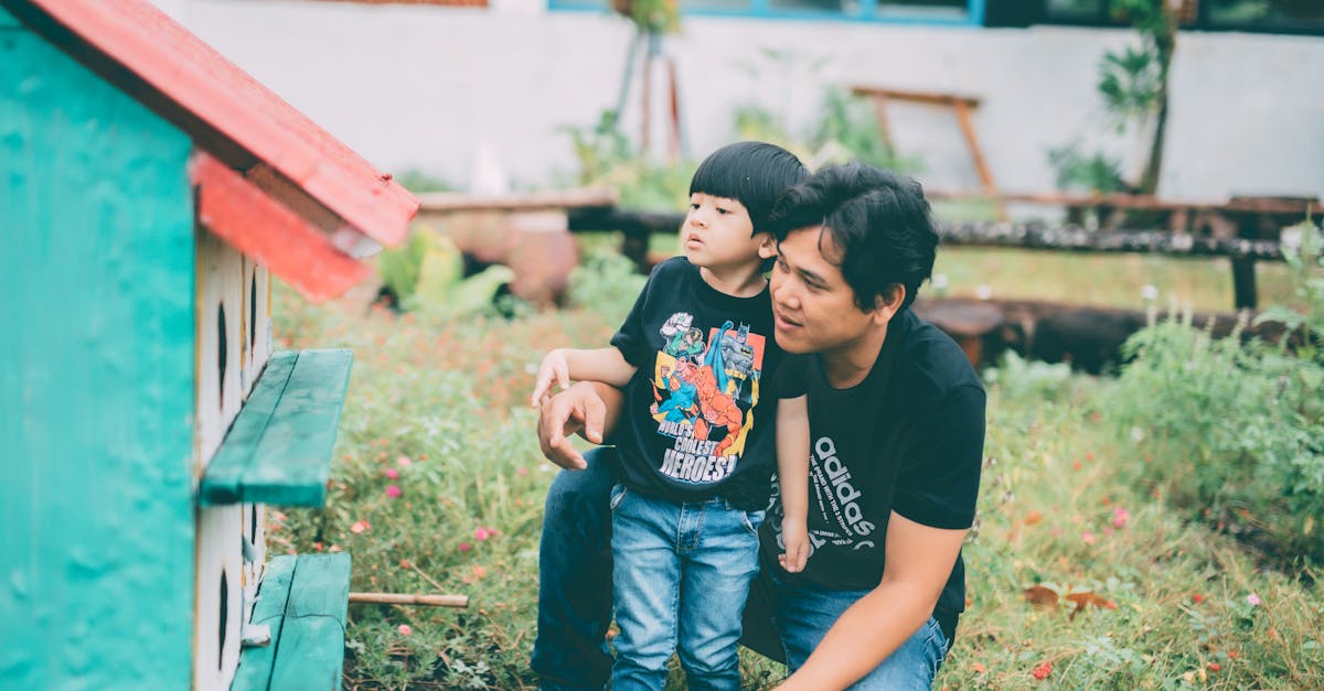 découvrez ce qu'est la dépendance émotionnelle, ses causes et ses conséquences, ainsi que des conseils pour s'en libérer et retrouver une relation saine avec soi-même et avec les autres.