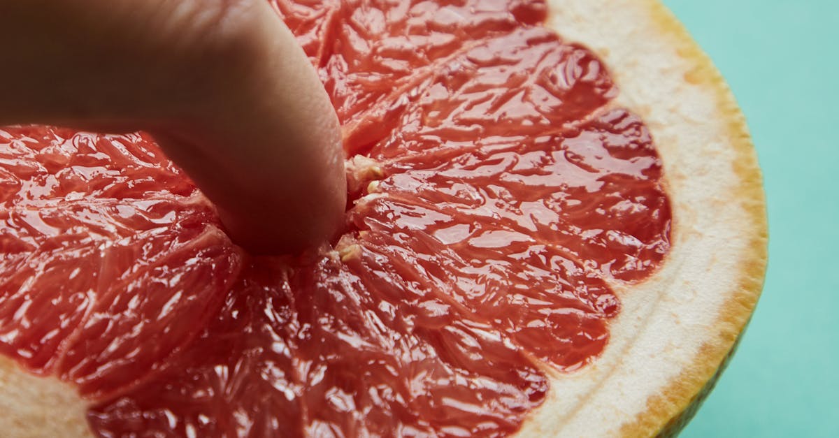 découvrez le monde du sexe tantrique : des pratiques ancestrales pour approfondir l’intimité, renforcer la connexion avec votre partenaire et vivre une sexualité plus épanouissante.