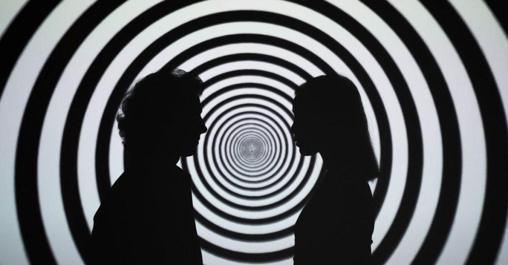 découvrez l'hypnose, une méthode naturelle pour explorer l'inconscient, améliorer le bien-être et atteindre vos objectifs personnels grâce à des techniques douces et efficaces.