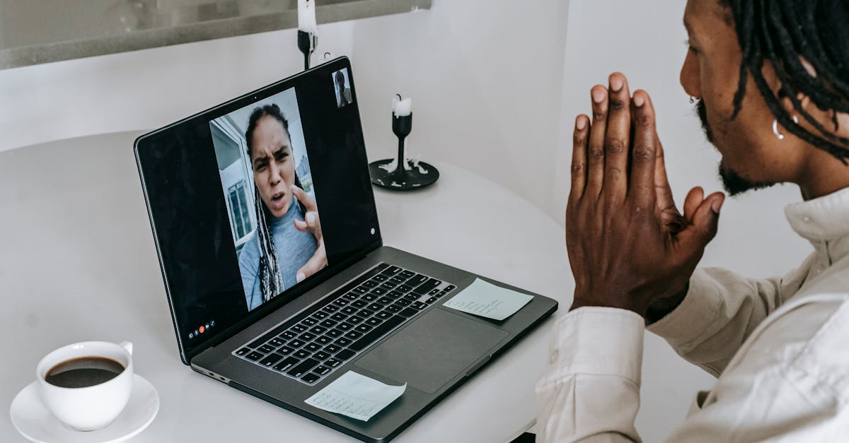 découvrez comment surmonter une crise de couple, comprendre les causes des conflits relationnels et obtenir des conseils efficaces pour renforcer vos liens et retrouver l'harmonie dans votre relation.