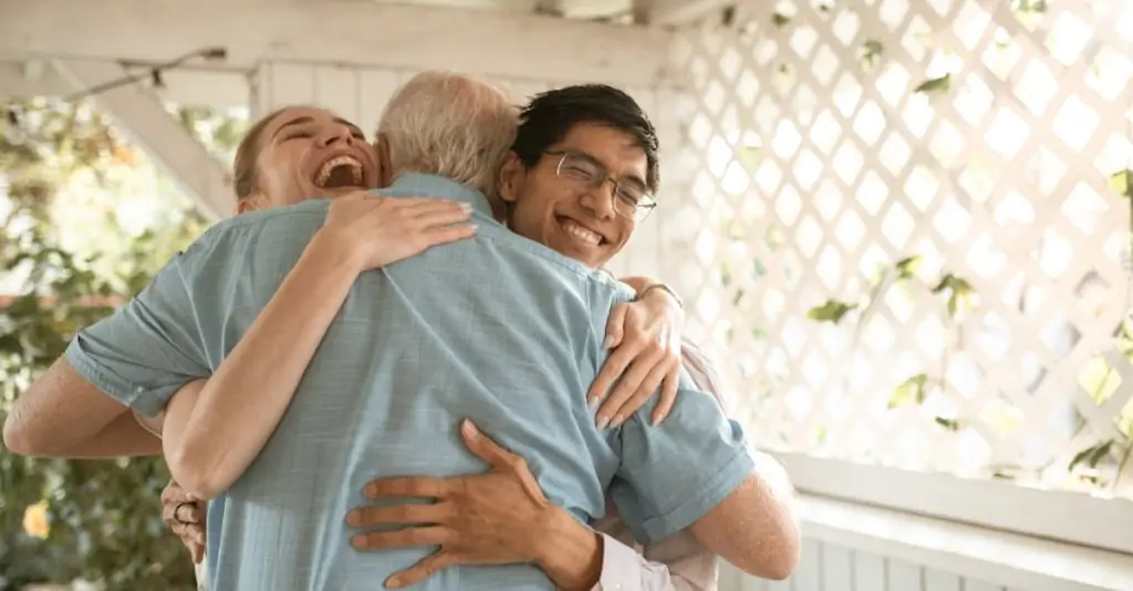 comprendre les dynamiques familiales toxiques : causes, signes révélateurs et conseils pour s’en libérer afin de retrouver un environnement familial sain et équilibré.