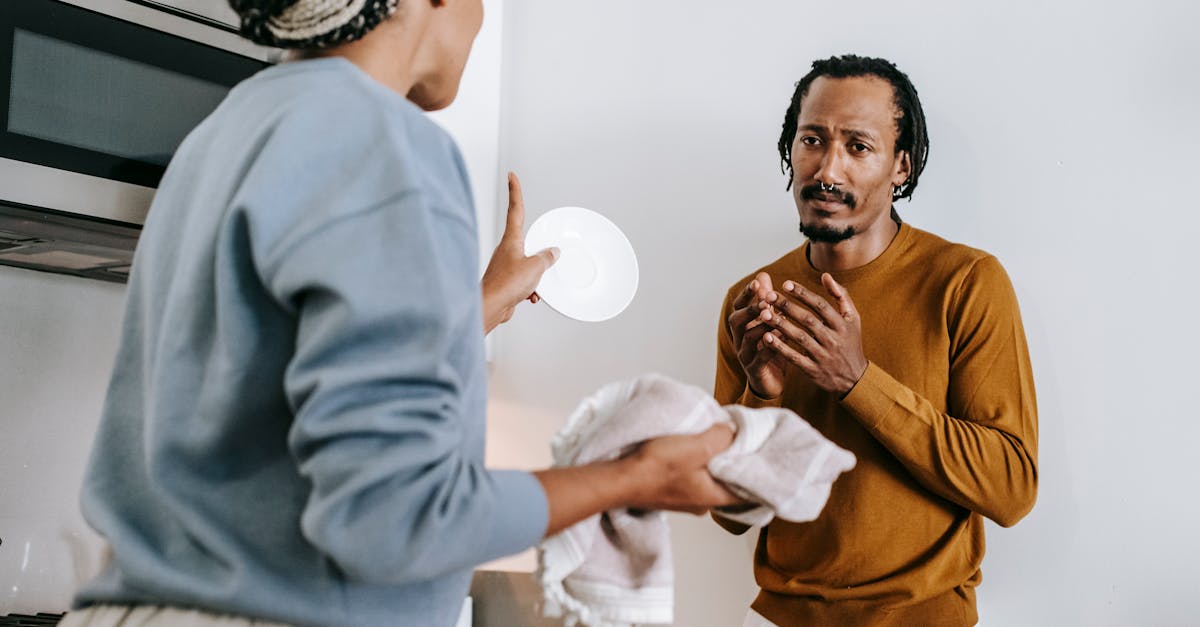 découvrez la signification du terme 'discontent', ses causes, ses conséquences et comment le reconnaître. explications claires et exemples concrets pour mieux comprendre ce sentiment d'insatisfaction.
