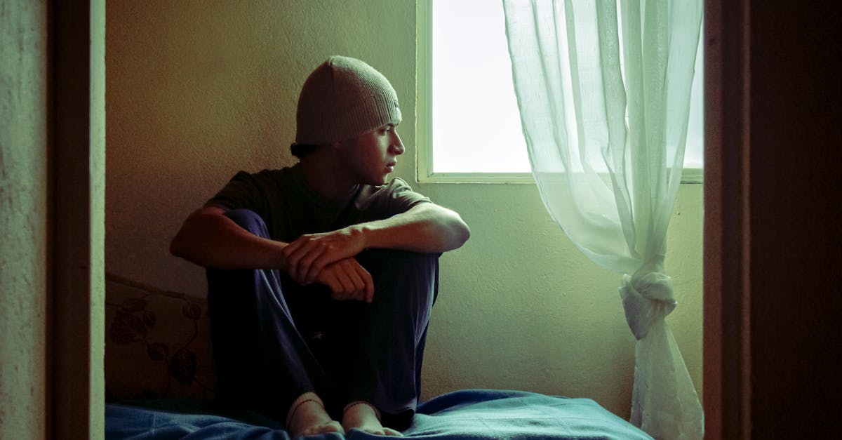 découvrez les causes du self-sabotage, comment il impacte votre vie quotidienne et des conseils pratiques pour le surmonter afin d'atteindre vos objectifs personnels et professionnels.