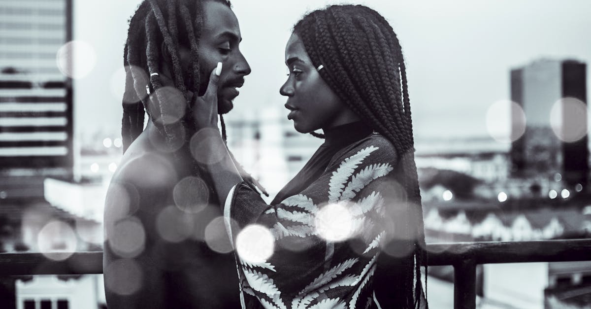 découvrez les différents types de relations amoureuses : leurs caractéristiques, avantages, défis et conseils pour mieux comprendre et vivre votre relation de couple.