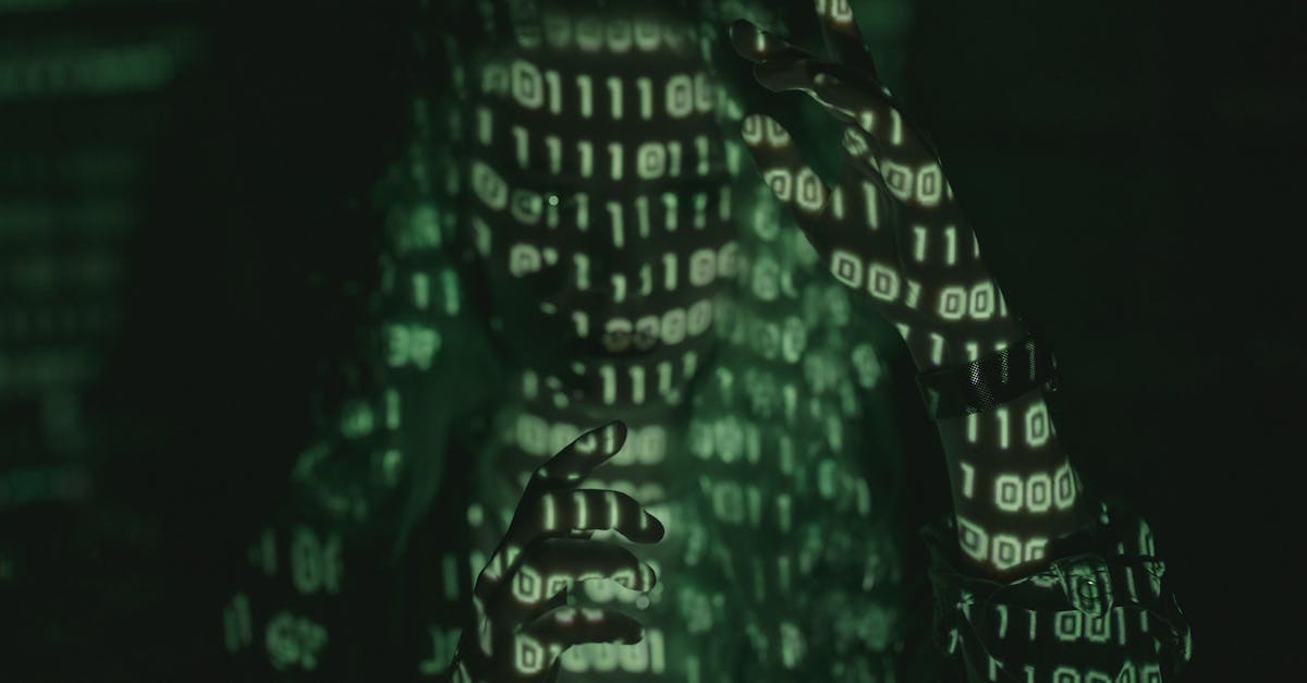 découvrez ce qu'est la projection psychologique, un mécanisme de défense où l'on attribue ses propres pensées ou émotions à autrui, et apprenez à l'identifier et la comprendre.