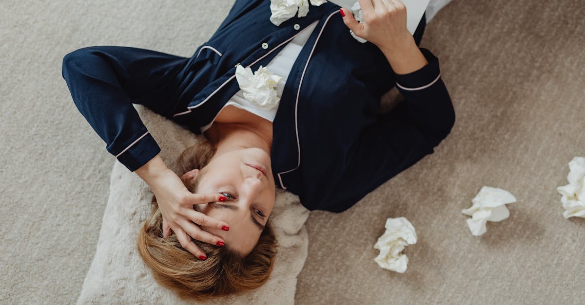 découvrez les causes, symptômes et solutions pour prévenir et gérer l'épuisement émotionnel, afin de retrouver bien-être et équilibre dans votre vie.