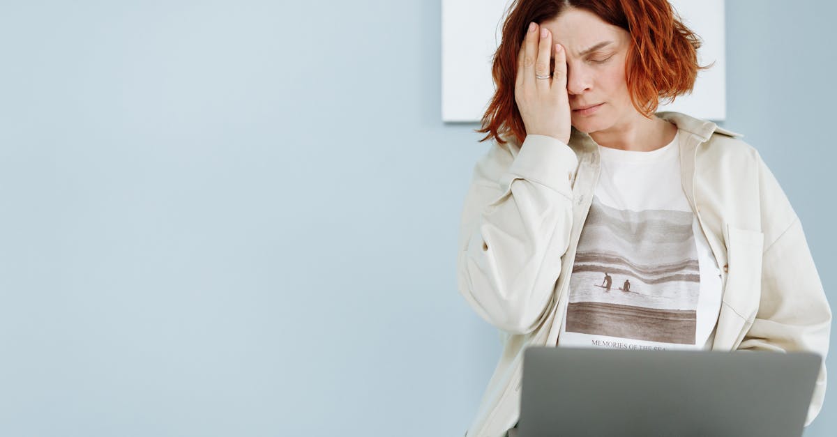 découvrez des stratégies efficaces pour surmonter l'épuisement psychologique et retrouver équilibre et bien-être au quotidien.