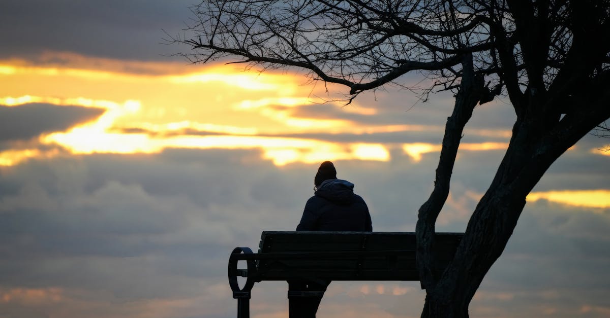 découvrez l'antidote inattendu à la solitude et retrouvez le bonheur et la connexion authentique dans votre vie.