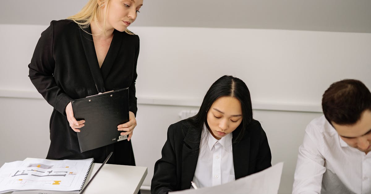 découvrez ce qu'est le harcèlement, ses différentes formes, ses effets sur les victimes, et comment y faire face efficacement.