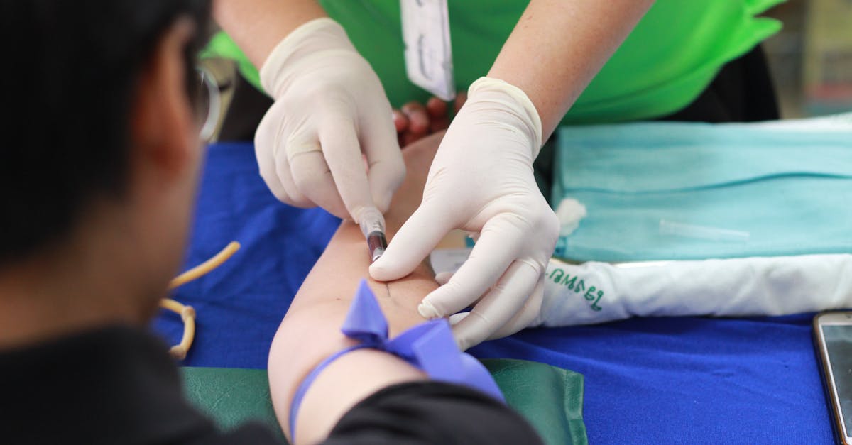 découvrez le syndrome de l'infirmière : causes, symptômes et conseils pour mieux gérer le stress et l'épuisement professionnel chez les soignants.
