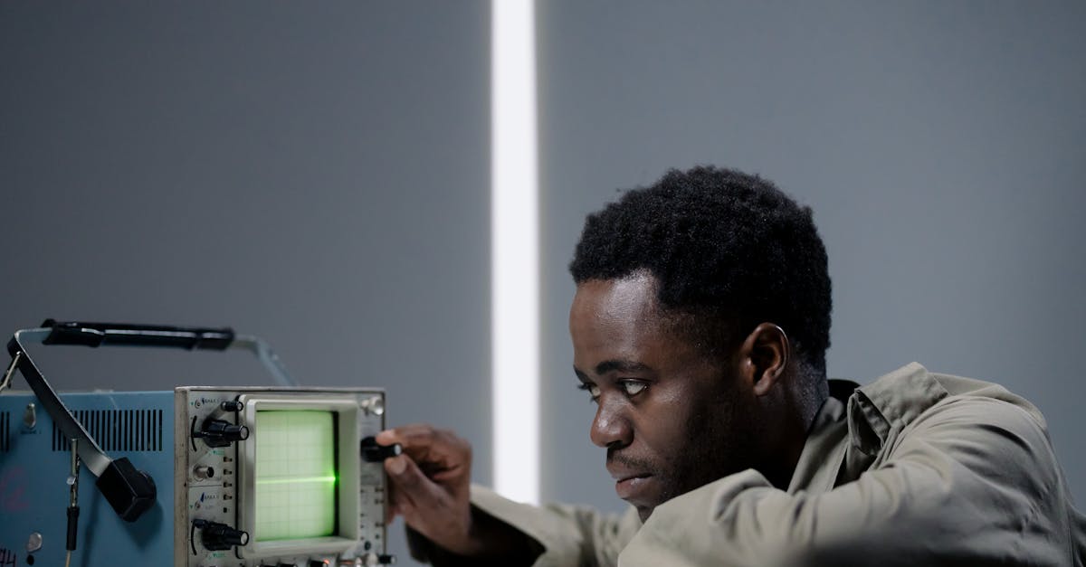 découvrez la synesthésie, un phénomène neurologique où les sens se mélangent, permettant d'associer couleurs, sons et sensations pour une expérience sensorielle unique.