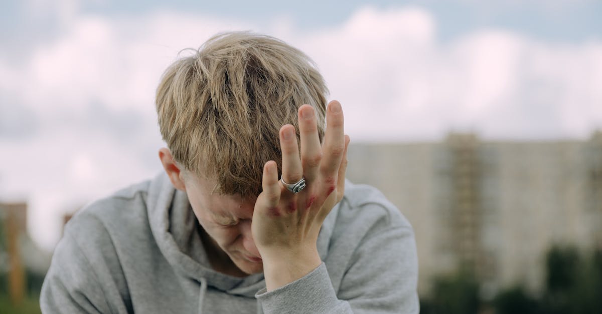 découvrez les origines de l'anxiété, ses causes profondes et comment mieux la comprendre pour mieux la gérer au quotidien.