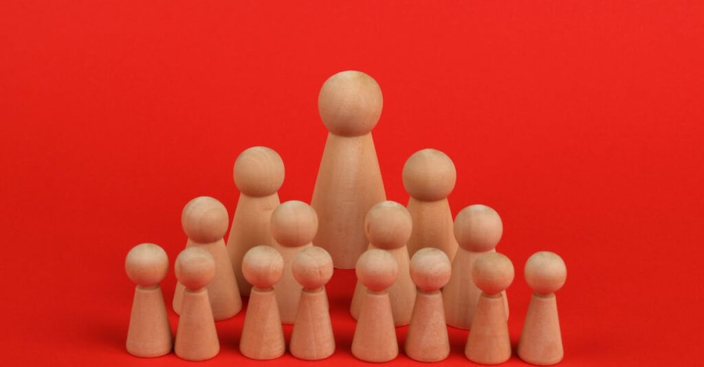 découvrez la hiérarchie des besoins de maslow, un cadre psychologique qui classe les besoins humains essentiels, de la survie aux aspirations personnelles et à l'accomplissement de soi.