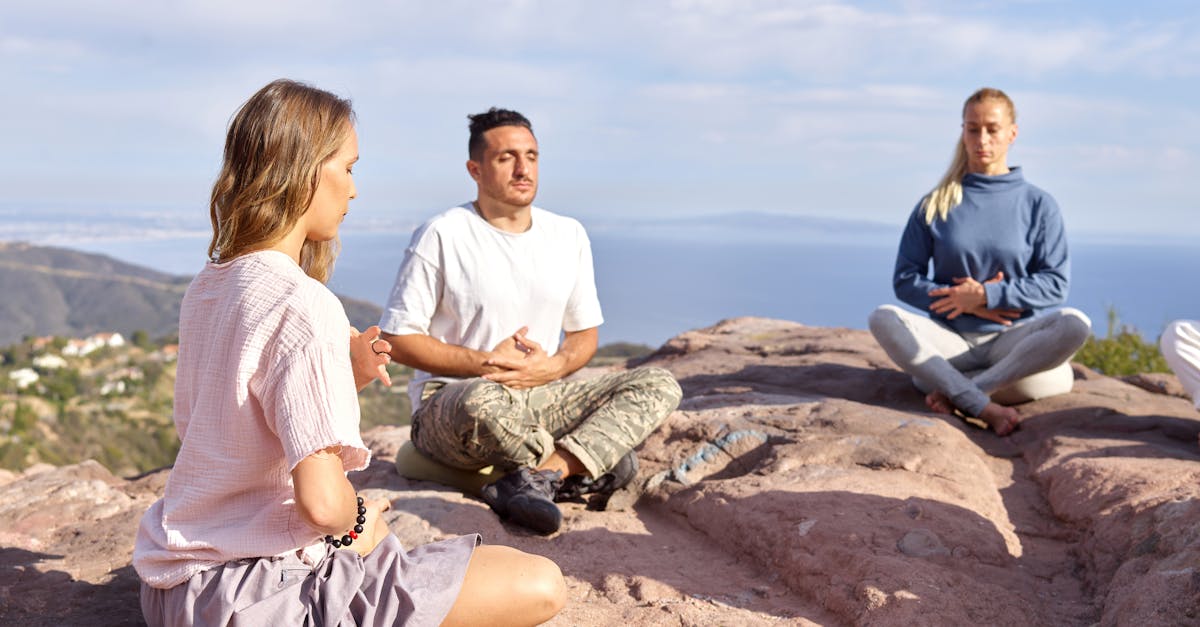 découvrez la mindfulness, une pratique de pleine conscience pour réduire le stress, améliorer la concentration et vivre pleinement l'instant présent.