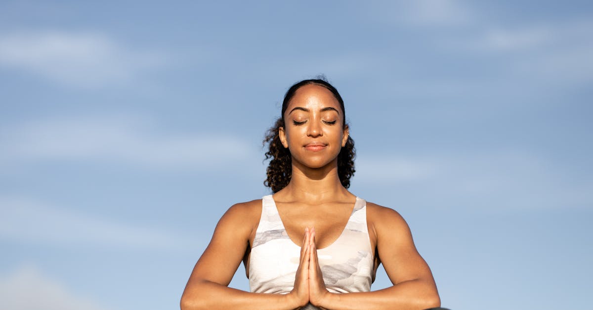 découvrez la mindfulness, une pratique de pleine conscience qui aide à réduire le stress, améliorer la concentration et favoriser le bien-être mental au quotidien.