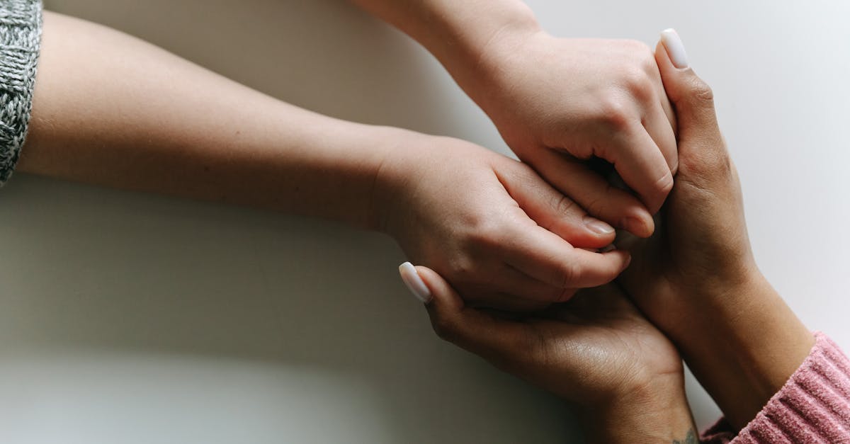 découvrez l'empathie, la capacité de comprendre et de partager les émotions des autres, essentielle pour renforcer les relations humaines et favoriser la bienveillance au quotidien.